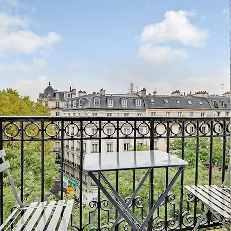 Bright With Balcony Near Gare De L'est *
