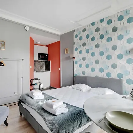 Bright With Balcony Near Gare De L'est * Paris