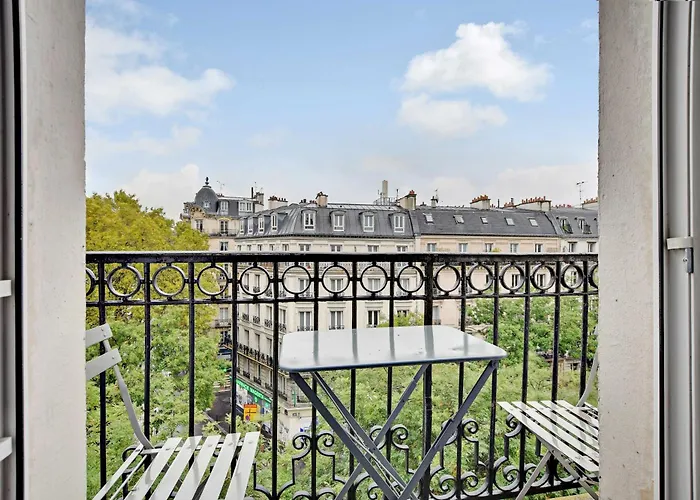 Bright With Balcony Near Gare De L'est *