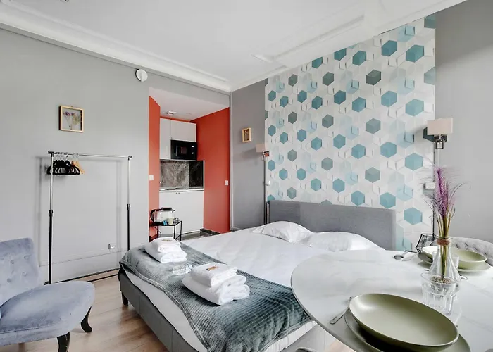 Bright With Balcony Near Gare De L'est * Párizs